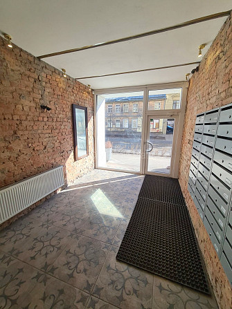 Fasādes māja, renovēta māja, slēgts pagalms, ieeja no ielas, kāpņu telpa pēc kosmētiskā Rīga - foto 20