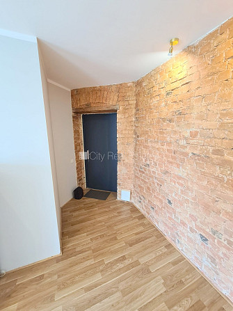 Fasādes māja, renovēta māja, slēgts pagalms, ieeja no ielas, kāpņu telpa pēc kosmētiskā Rīga - foto 15