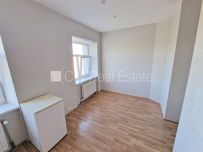 Fasādes māja, renovēta māja, slēgts pagalms, ieeja no ielas, kāpņu telpa pēc kosmētiskā Rīga - foto 7