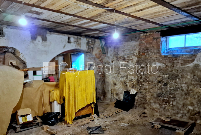Pagalma ēka, renovēta māja, labiekārtota apzaļumota teritorija, vieta automašīnai, Rīga - foto 13