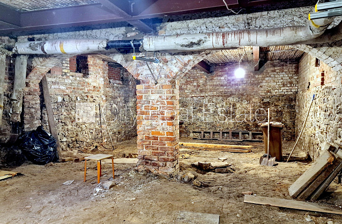 Pagalma ēka, renovēta māja, labiekārtota apzaļumota teritorija, vieta automašīnai, Rīga - foto 8