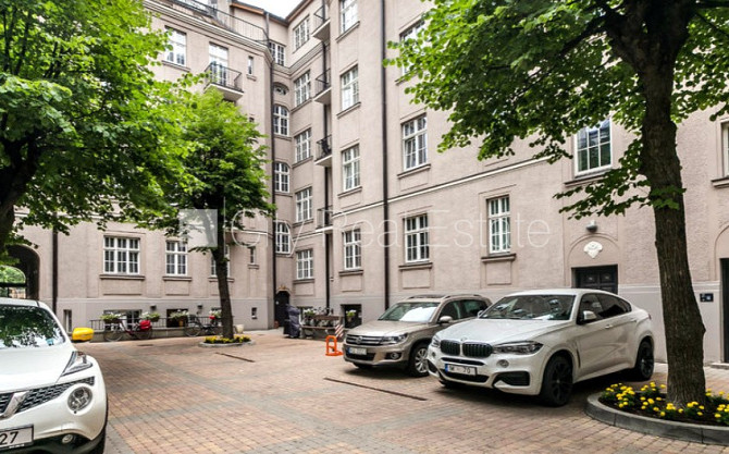Fasādes māja, renovēta māja, balkons, guļamistabu skaits 2 gab., viesistaba, virtuve, Rīga - foto 16