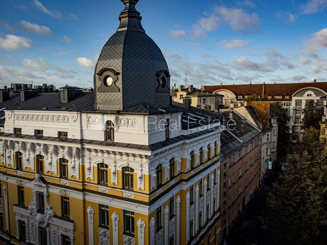 Fasādes māja, renovēta māja, slēgts pagalms, iespēja nomāt autostāvvietu, pazemes Rīga - foto 14