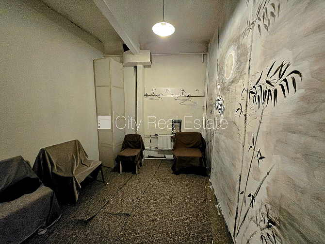 Fasādes māja, logi vērsti uz pagalma pusi, telpas izolētas, sporta zāle 86 m2, halle, augstie Rīga - foto 20