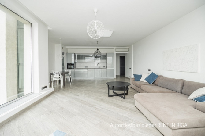 Īrei pieejams mūsdienīgs 3- istabu dzīvoklis jaunajā projektā Avalon Rezidence .  Rūpīgi Rīga - foto 3