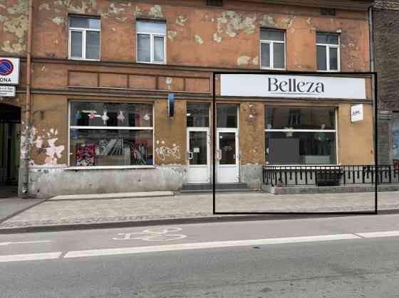 Iznomā telpas veikalam/salonam. Platība sastāv no tirdzniecības telpas, WC un palīgtelpa. Blakus sab Rīga
