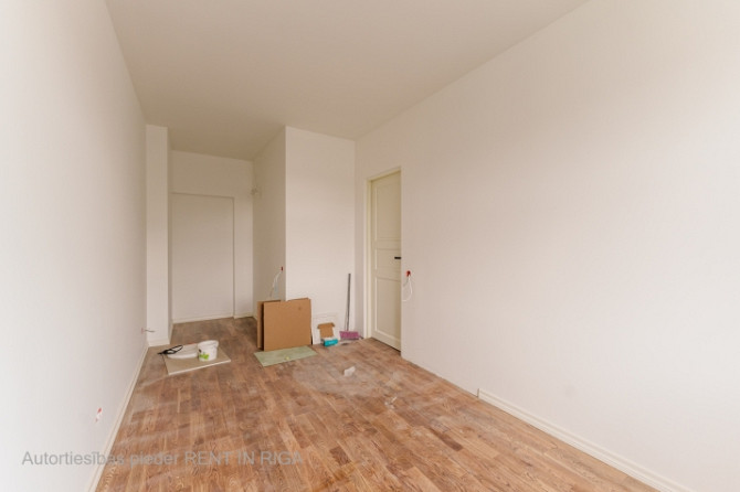 Tiek pārdots renovēts 2-istabu dzīvoklis Rīgas centrā. Dzīvoklis pārdodas ar kvalitatīvu Rīga - foto 7