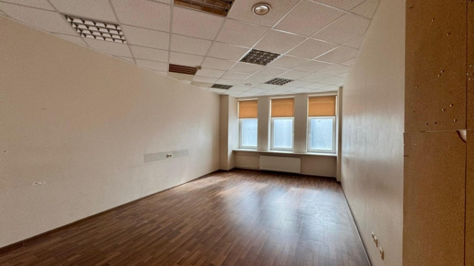 Kvalitatīvas un pārdomātas biroja telpas reprezentablā ēkā  Lieliska iespēja iznomāt biroju Rīga - foto 4