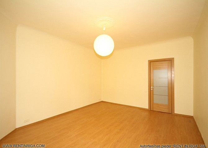 Practical 4-room apartment on Brīvības Street 103. Windows face the inner courtyard.  The apartment  Рига - изображение 7