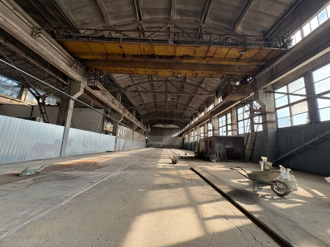 Ražošanas vai noliktavas telpas Pļavniekos  1150 m ar 9 m griestiem un augstu elektrības jaudu Rīga - foto 9