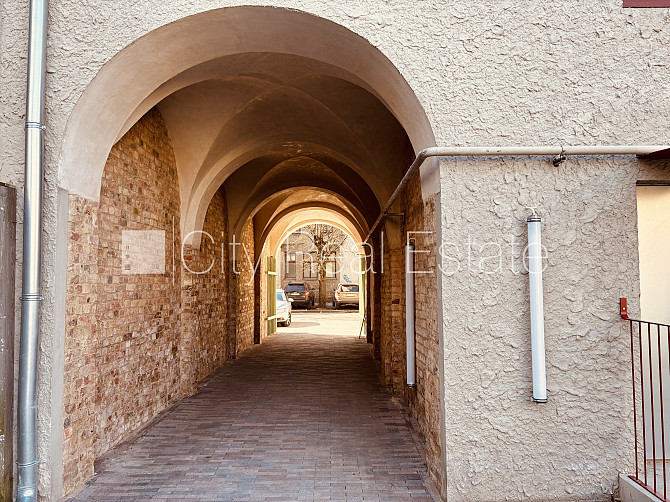 Projekts - Park Side, jaunceltne, fasādes māja, labiekārtots apzaļumots pagalms, slēgts Rīga - foto 8