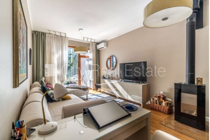 Fasādes māja, renovēta māja, ir lifts, kāpņu telpa pēc kapitālā remonta, guļamistabu Rīga - foto 3