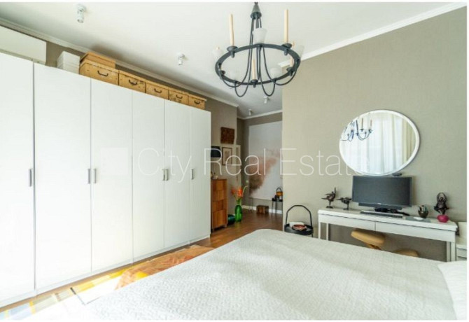Fasādes māja, renovēta māja, ir lifts, kāpņu telpa pēc kapitālā remonta, guļamistabu Rīga - foto 8