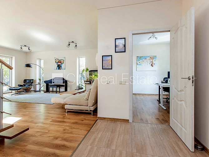 Fasādes māja, renovēta māja, slēgts pagalms, ieeja no ielas un pagalma, ir lifts, kāpņu Rīga - foto 8