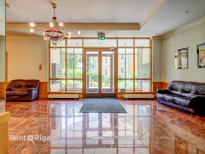 2 istabu dzīvoklis jaunajā projektā Mierā ielā 61.  Tam ir 10.5 m2 terase uz iekšpagalma pusi.  Dzīv Рига - изображение 13