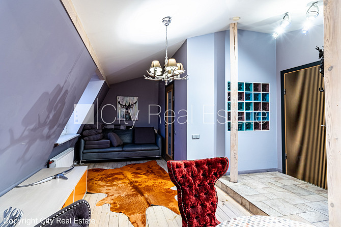 Fasādes māja, renovēta māja, ieeja no ielas, ir lifts, terase, logi vērsti mājas abās Rīga - foto 14
