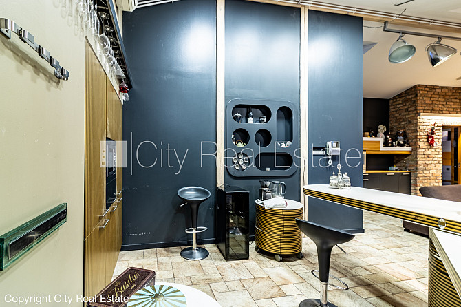 Fasādes māja, renovēta māja, ieeja no ielas, ir lifts, terase, logi vērsti mājas abās Rīga - foto 12