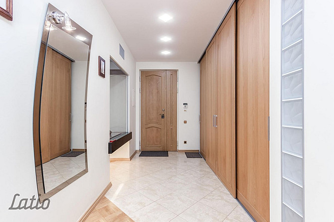 Izīrē 3 istabu dzīvokli Klusajā centrā, renovētā Jūgendstila fasādes mājā. Slēdzama Rīga - foto 5
