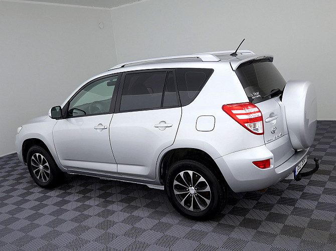 Toyota RAV4 Linea Sol Facelift 2.2 D-4D 110kW Tallina - foto 4