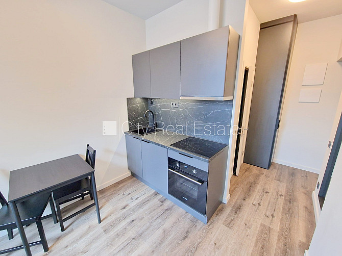 Privātmāja, labiekārtota apzaļumota teritorija 1350 m2, slēgts pagalms, vieta vairākām Jūrmala - foto 20