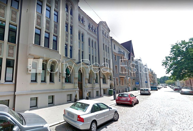 Fasādes māja, renovēta māja, labiekārtots apzaļumots pagalms, bruģēts piebraucamais ceļš, Rīga - foto 20