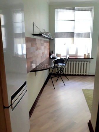Fasādes māja, renovēta māja, labiekārtots apzaļumots pagalms, bruģēts piebraucamais ceļš, Rīga - foto 10