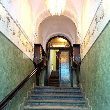 Fasādes māja, renovēta māja, labiekārtots apzaļumots pagalms, bruģēts piebraucamais ceļš, Rīga - foto 19