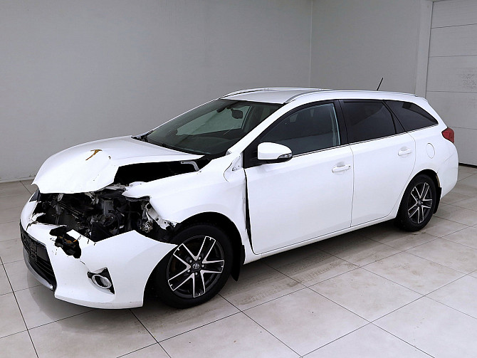 Toyota Auris Linea Sol 2.0 D-4D 91kW Tallina - foto 2