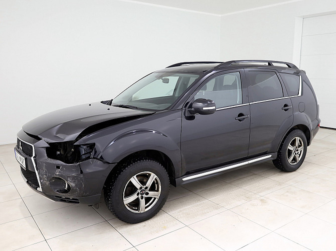 Mitsubishi Outlander Luxury Facelift ATM 2.4 125kW Tallina - foto 2