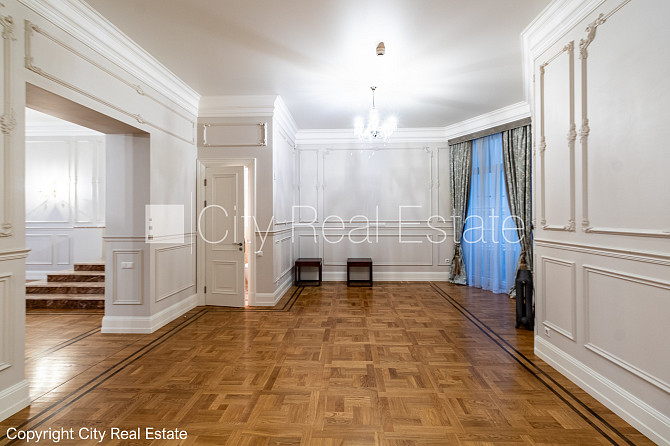 Jaunceltne, slēgts pagalms, ieeja no pagalma, ir lifts, divi balkoni 3 m2, terase 29,20 m2, logi Rīga - foto 5