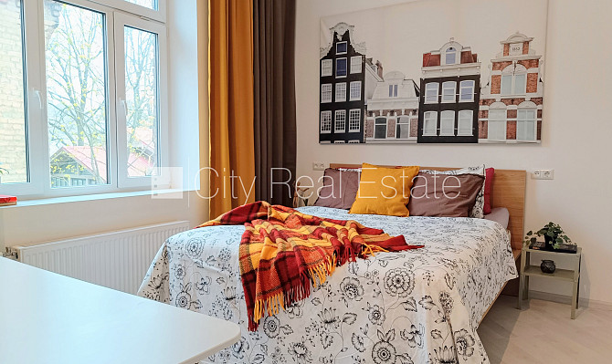Jaunceltne, slēgts pagalms, ieeja no pagalma, ir lifts, divi balkoni 3 m2, terase 29,20 m2, logi Rīga - foto 6