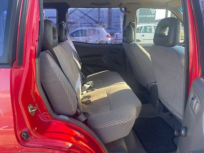 Nissan Terrano Comfort 4x4 2.4 91kW Tallina - foto 7