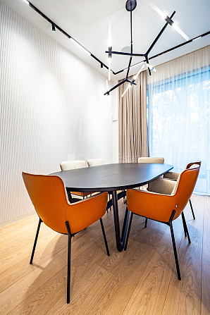 Renovēta māja, luksuss apartamenti , mansards, ir lifts, guļamistabu skaits 2 gab., viesistaba, Rīga - foto 3