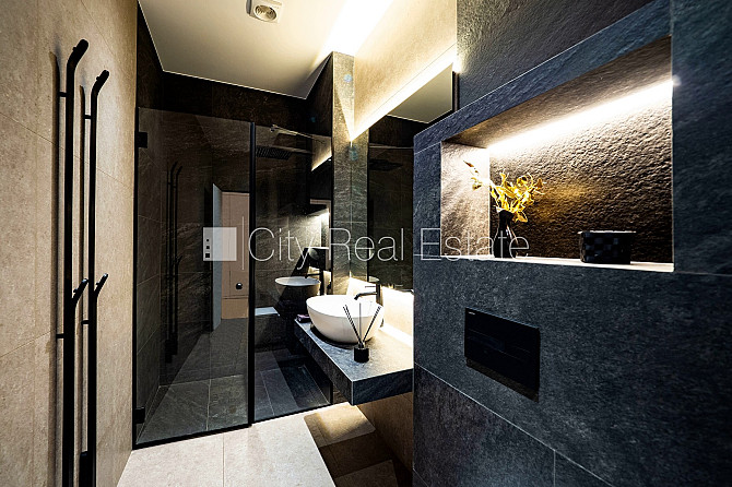 Renovēta māja, luksuss apartamenti , mansards, ir lifts, guļamistabu skaits 2 gab., viesistaba, Rīga - foto 6