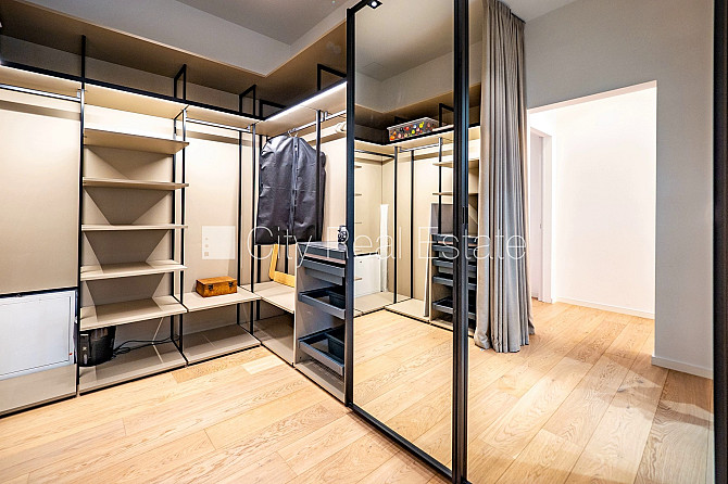Renovēta māja, luksuss apartamenti , mansards, ir lifts, guļamistabu skaits 2 gab., viesistaba, Rīga - foto 8