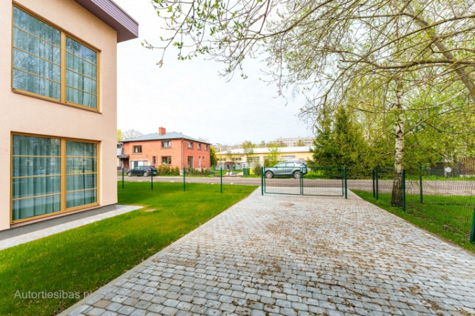 Piedāvājam īrēt skaistu māju pašā Purvciema centrā, pēc pilnīgas kosmētiskās Rīga - foto 9