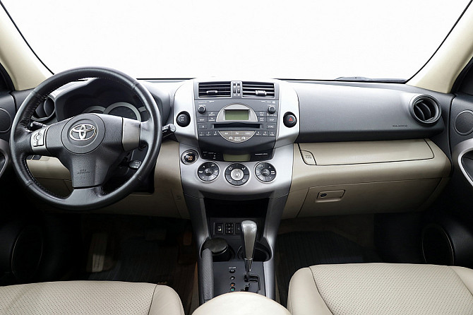 Toyota RAV4 Luxury ATM 2.0 112kW Tallina - foto 5