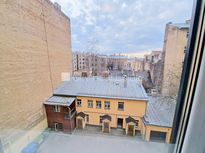 Fasādes māja, restaurēta māja, slēgts pagalms, bezmaksas stāvvieta pagalmā, kāpņu telpa Rīga - foto 6