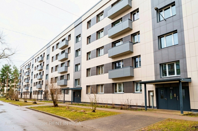 Pārdod 2 istabu dzīvokli renovētā mājā blakus Akropolei!  Ēka nesen ir pilnībā renovēta Rīga - foto 1