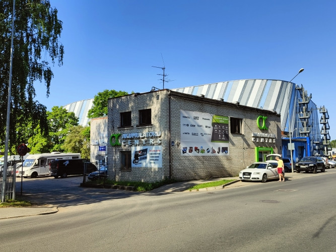 Офисное помещение в Торнякалнсе.  2 комнаты (70+24м2) плюс 2 небольшие (3+3м2) кладовые; Рига - изображение 1