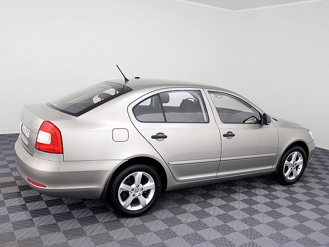 Skoda Octavia Comfortline Facelift 1.2 77kW Tallina - foto 3