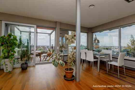 Apartment with one of the most fantastic terraces in Riga!  The apartment is on the 6th and 7th floo Rīga
