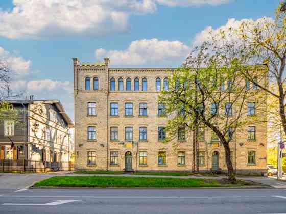 Продаётся светлая и уютная 2-комнатная квартира в Агенскалнсе!  Предлагаем Вашему Rīga