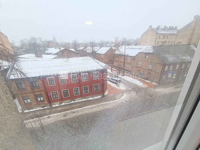 Fasādes māja, renovēta māja, slēgts pagalms, iespēja nomāt autostāvvietu, ieeja no ielas, Rīga - foto 10
