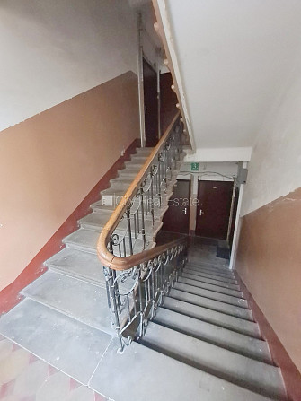 Fasādes māja, renovēta māja, slēgts pagalms, iespēja nomāt autostāvvietu, ieeja no ielas, Rīga - foto 19