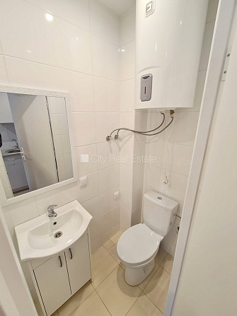 Fasādes māja, renovēta māja, slēgts pagalms, iespēja nomāt autostāvvietu, ieeja no ielas, Rīga - foto 11