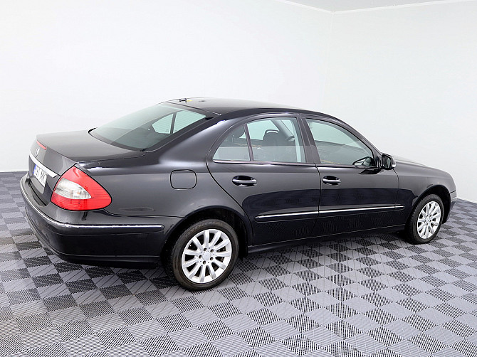 Mercedes-Benz E 200 Elegance Facelift ATM 1.8 135kW Tallina - foto 3