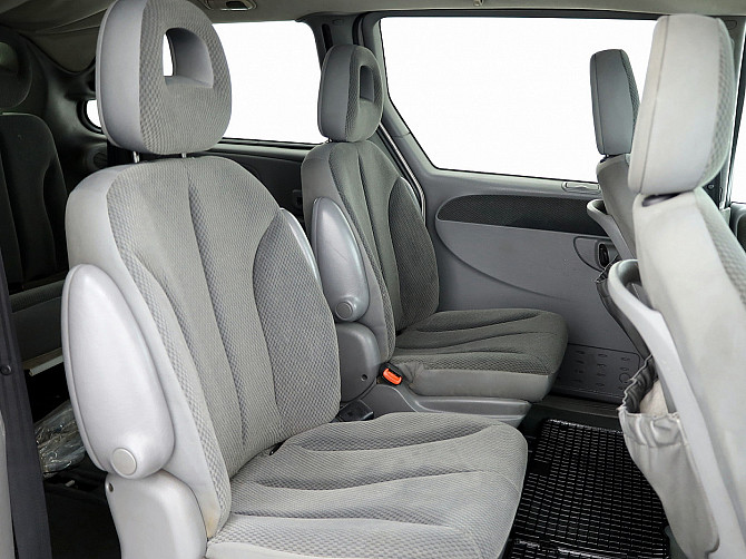 Chrysler Grand Voyager Facelift ATM 2.8 CRD 110kW Tallina - foto 7