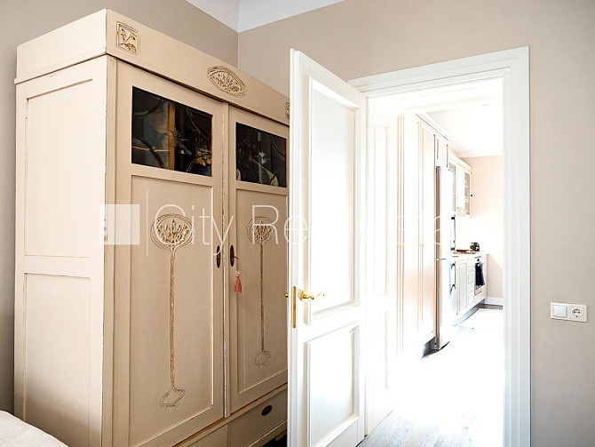 Maksas stāvvieta, ir lifts, guļamistabu skaits 1 gab., istabas izolētas 2 gab., studio tipa, Rīga - foto 14