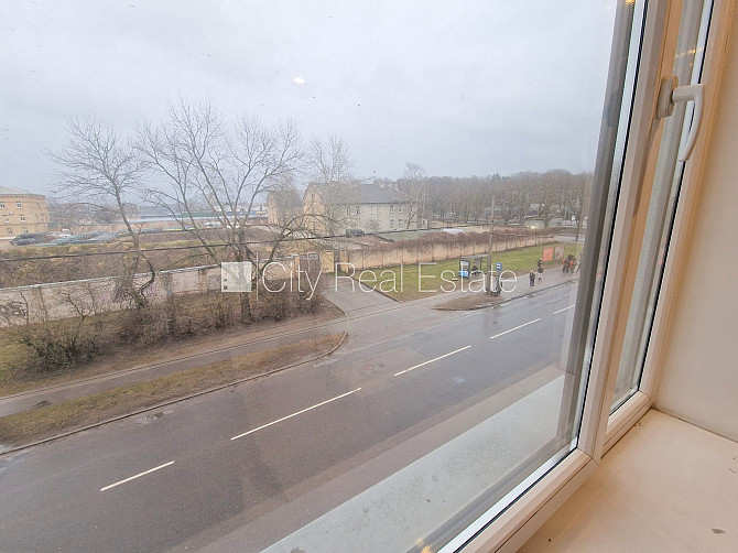 Renovēta māja, apsaimniekošanas maksa mēnesī 109,86 EUR, labiekārtots apzaļumots pagalms, Rīga - foto 6